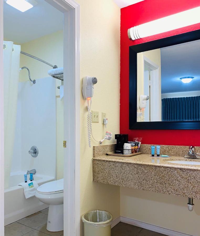 Gore Suite 16 Motel מראה חיצוני תמונה