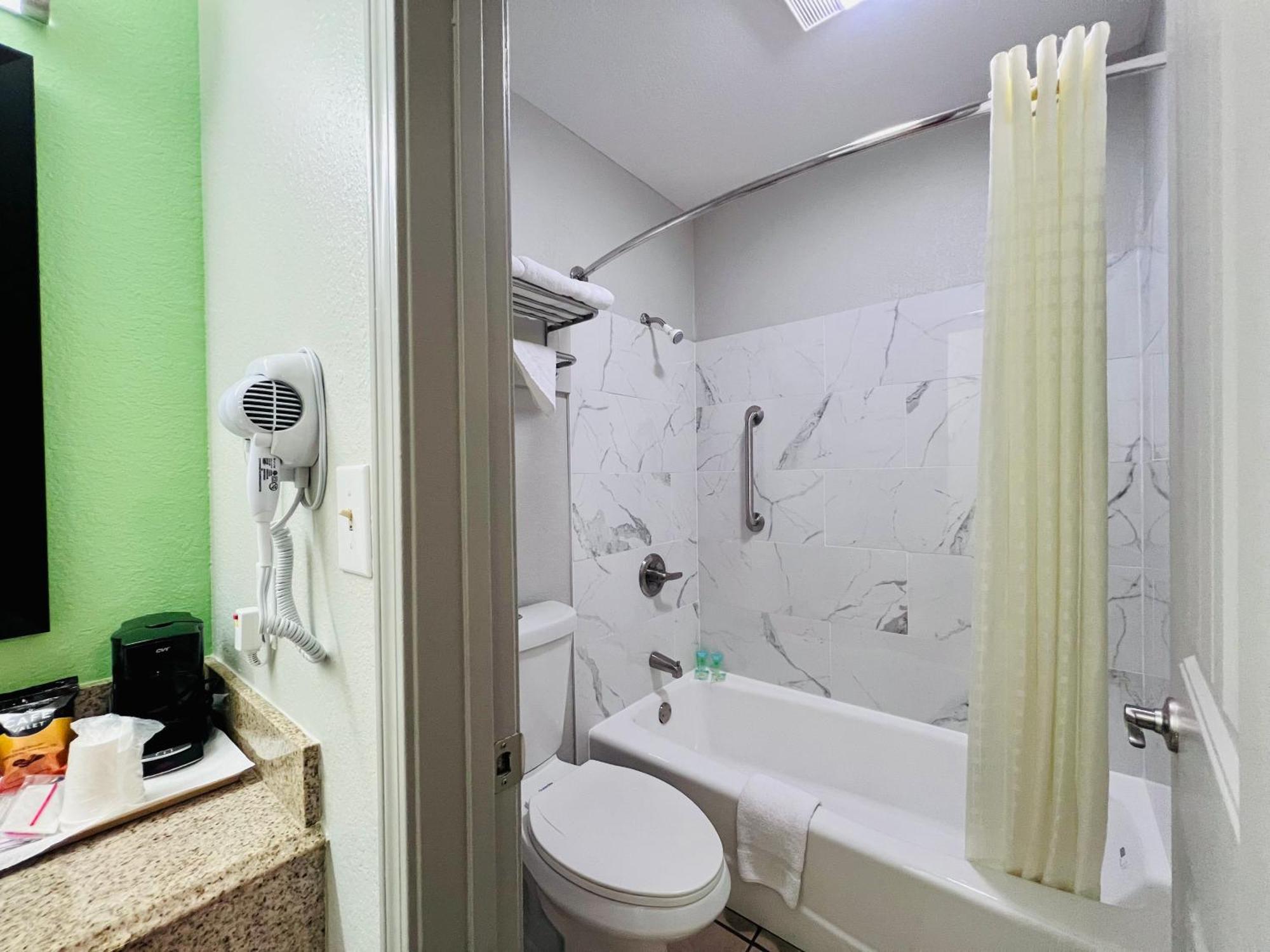 Gore Suite 16 Motel מראה חיצוני תמונה